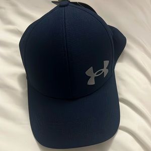 Under Armour Hat new. Navy. M/L